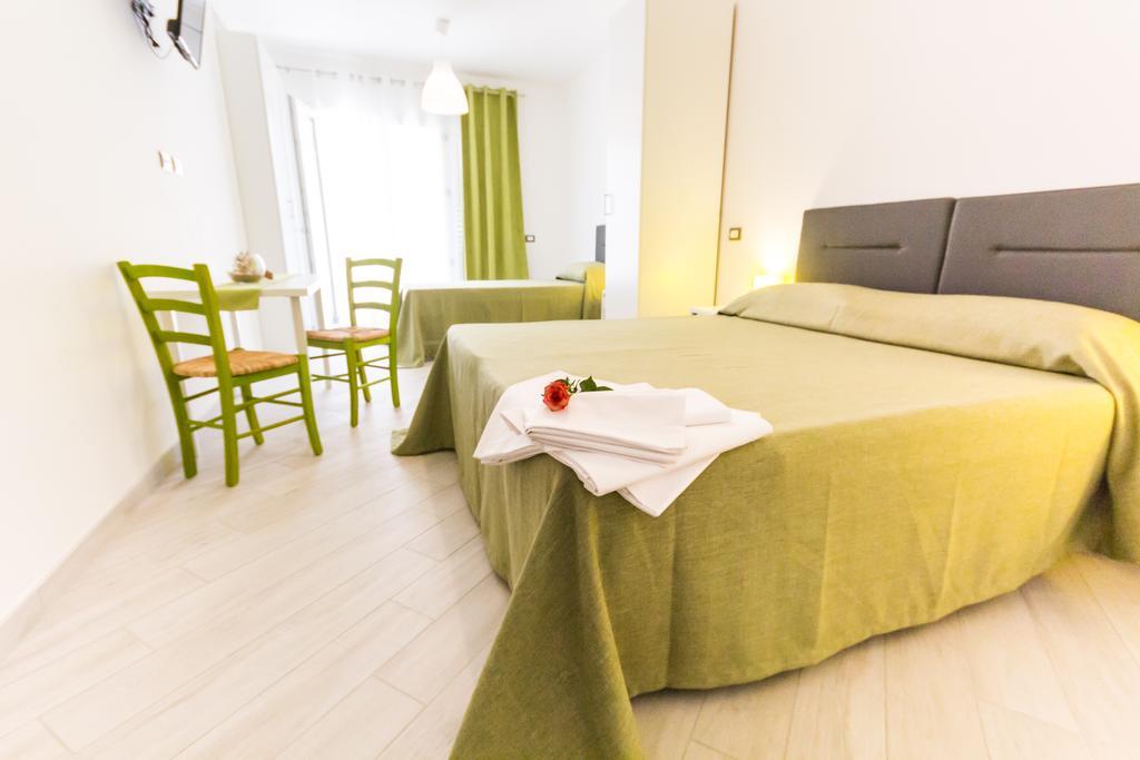 Stanze Del Mare Bed & Breakfast Balestrate Rom bilde